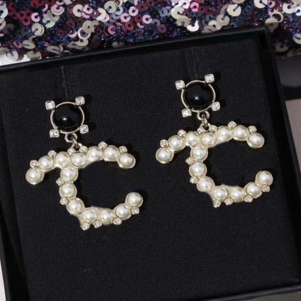 drop earring with diamond and black white shell beads for women engagement jewelry gift have velet box stamp ps39859081147, Golden
drop earring with diamond and black white shell beads for women engagement jewelry gift have velet box stamp ps39859081147, Golden