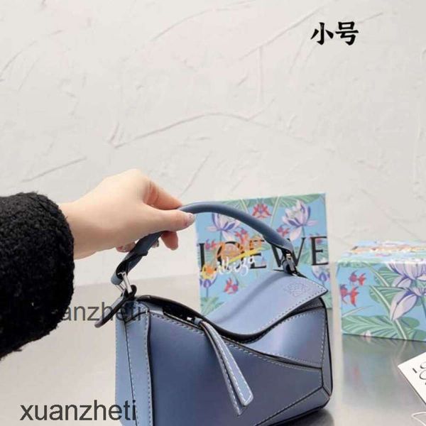 puzzles outlet one mini 20cm single hands crossbody loewsbag bags fashion 2023 small designer leather cowhide bag shoulder spliced handbags
puzzles outlet one mini 20cm single hands crossbody loewsbag bags fashion 2023 small designer leather cowhide bag shoulder spliced handbags