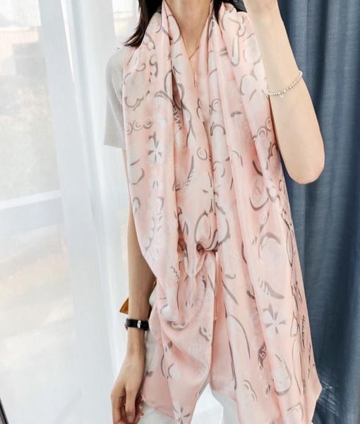 luxury designer big brand spring and summer new sunscreen scarf ladies highquality printed silk shawl scarf highgrade silk 180 5917127, Blue;gray
luxury designer big brand spring and summer new sunscreen scarf ladies highquality printed silk shawl scarf highgrade silk 180 5917127, Blue;gray
