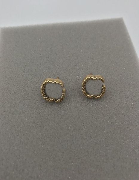 classic snake double letter earrings charm versatile golden silver studs s925 silver needle eardrop with gift box9267971
classic snake double letter earrings charm versatile golden silver studs s925 silver needle eardrop with gift box9267971