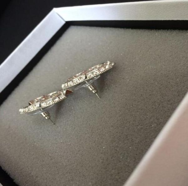 classic fashion high version crystal earrings for lady stud earrings women wedding jewelry for bride with black flannel bag8022925, Golden;silver
classic fashion high version crystal earrings for lady stud earrings women wedding jewelry for bride with black flannel bag8022925, Golden;silver