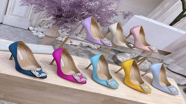 rhinestone crystalembellished buckle stain pumps shoes 10cm satin women039s luxury designers dress shoe evening highheeled bo4894279, Black
rhinestone crystalembellished buckle stain pumps shoes 10cm satin women039s luxury designers dress shoe evening highheeled bo4894279, Black