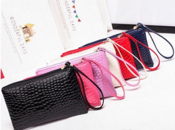 women clutch bag large capacity coin purse mobile phone bag gift bag gb15444011676, Red;black
women clutch bag large capacity coin purse mobile phone bag gift bag gb15444011676, Red;black