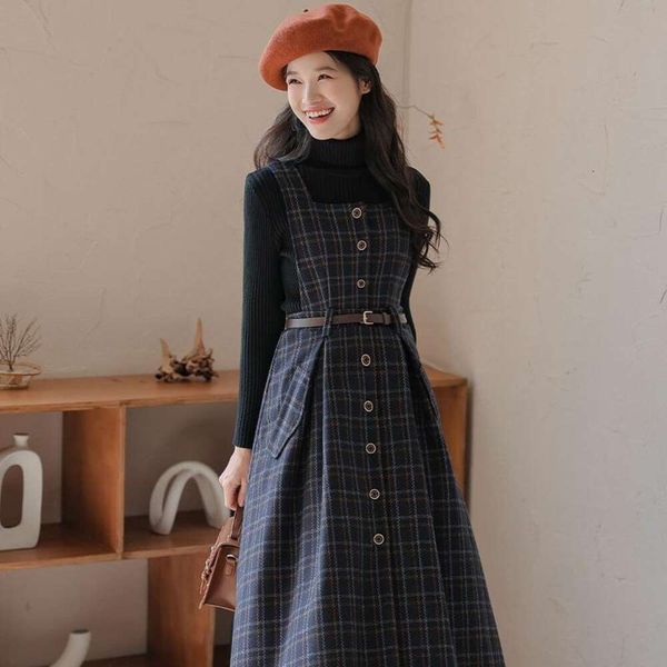 physical store womens clothing wholesale sweaters autumn and winter retro plaid woolen strap skirt sweater set, White;black
physical store womens clothing wholesale sweaters autumn and winter retro plaid woolen strap skirt sweater set, White;black