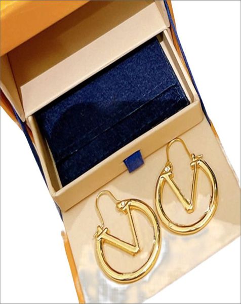 new women hoop earrings 925 silver designer earring fashion big circle simple earring jewelry luxurys letter studs hoops high qual1929090, Golden;silver
new women hoop earrings 925 silver designer earring fashion big circle simple earring jewelry luxurys letter studs hoops high qual1929090, Golden;silver