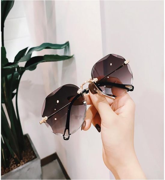 uv400 oversized shades sun glasses sunglasses women female lady 2021 brand design trendy rimless sunglasses4532808, White;black
uv400 oversized shades sun glasses sunglasses women female lady 2021 brand design trendy rimless sunglasses4532808, White;black