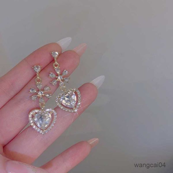 charm new inlaid zircon flowers love tassel golden earrings for women personality fashion earrings wedding jewelry birthday gifts r230904
charm new inlaid zircon flowers love tassel golden earrings for women personality fashion earrings wedding jewelry birthday gifts r230904