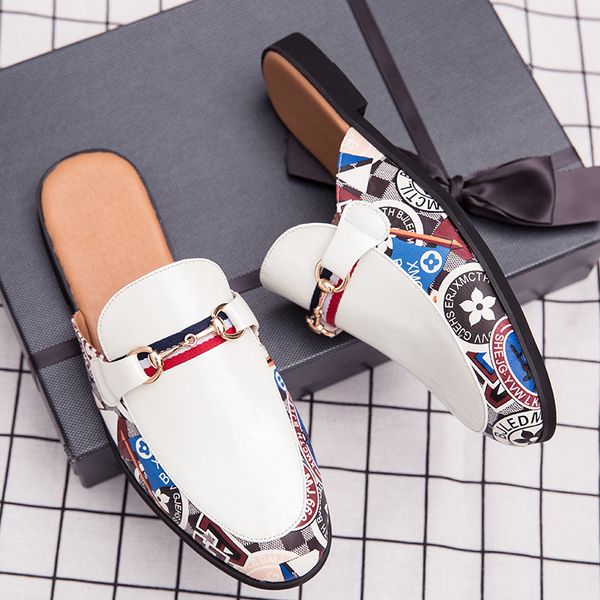 2024 mullers leather half-wrapped flat soled horsebit slippers italian classic fairy summer leisure wear mules sandals outside genuine leath, Black
2024 mullers leather half-wrapped flat soled horsebit slippers italian classic fairy summer leisure wear mules sandals outside genuine leath, Black