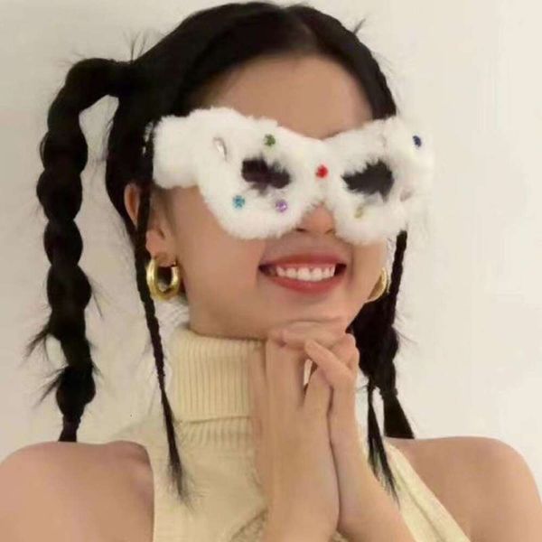 cat eye sticky diamond sunglasses yu shuxin furry, White;black
cat eye sticky diamond sunglasses yu shuxin furry, White;black