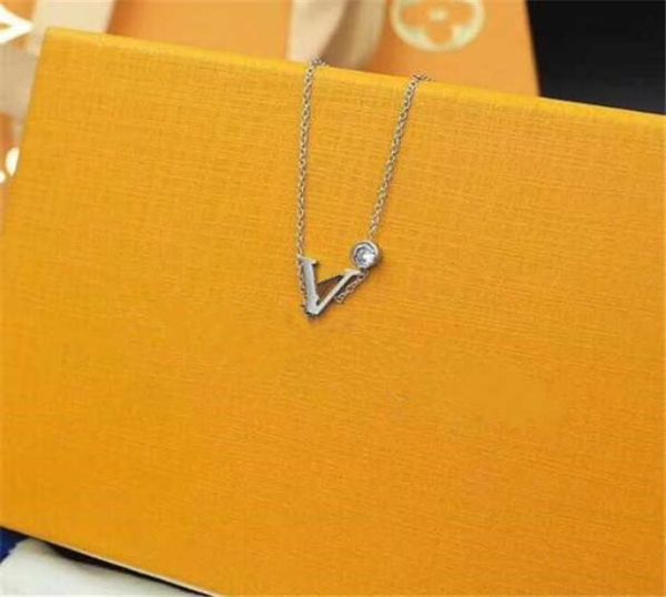 charm fashion necklace designer jewelry luxury hip hop letter pendant gold and silver wedding gifts whole necklace women bulk 3979338
charm fashion necklace designer jewelry luxury hip hop letter pendant gold and silver wedding gifts whole necklace women bulk 3979338