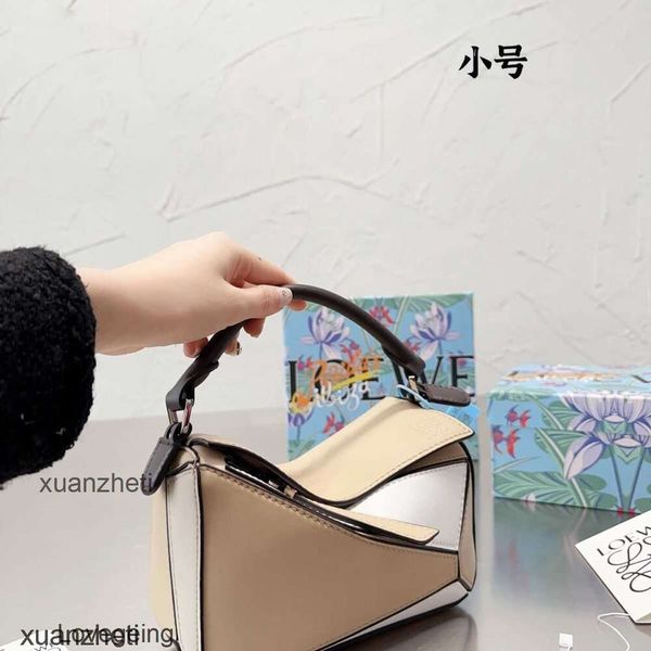 spliced designer loewsbag bags 2023 cowhide ladies bag puzzles mini classic capacity small 20cm leather single one shoulder crossbody handba
spliced designer loewsbag bags 2023 cowhide ladies bag puzzles mini classic capacity small 20cm leather single one shoulder crossbody handba