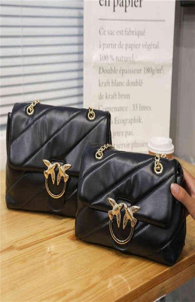 shoulder bags bolsos de diseador lujo a para mujer bandolera cuero con solapa y patrn golondrina marca en relieve 12154192607
shoulder bags bolsos de diseador lujo a para mujer bandolera cuero con solapa y patrn golondrina marca en relieve 12154192607