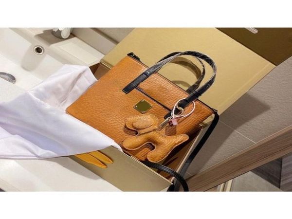 pendant wallets women shopping handbag fashion lady handle puppy shoulder zipper square large capacity popular female cross body b5432869, Red;black
pendant wallets women shopping handbag fashion lady handle puppy shoulder zipper square large capacity popular female cross body b5432869, Red;black