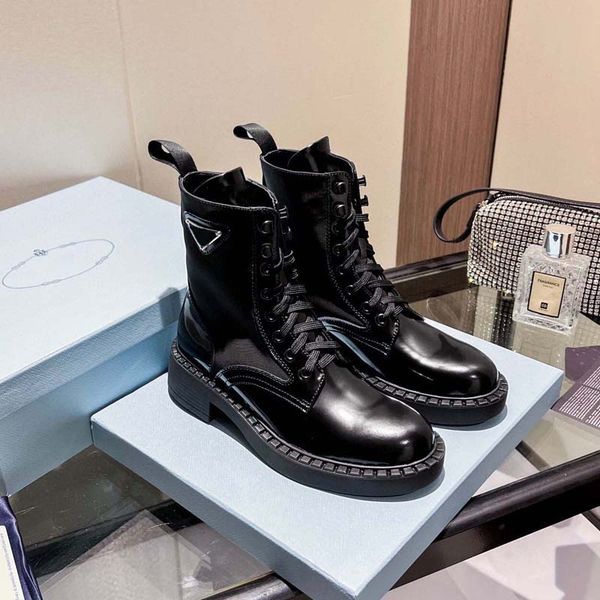 designer boots autumn and winter super net red same thick sole heightened cake shoes college style english small leather boots 03, Black
designer boots autumn and winter super net red same thick sole heightened cake shoes college style english small leather boots 03, Black