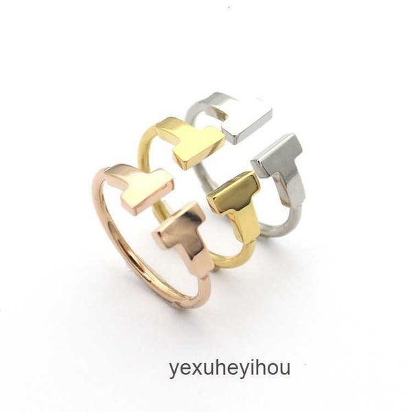 2023 designer x-shaped steel silver love ring cross between diamonds men and rose gold jewelry couple ring gift with box
2023 designer x-shaped steel silver love ring cross between diamonds men and rose gold jewelry couple ring gift with box