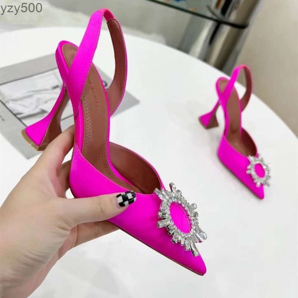 amina muaddi begum crystalembellished buckle stain pumps shoes spool heels sandals womens luxury designers dress shoe evening slingback sand, Black
amina muaddi begum crystalembellished buckle stain pumps shoes spool heels sandals womens luxury designers dress shoe evening slingback sand, Black