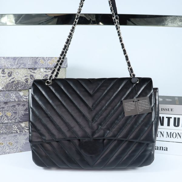 designer bag women's luxury handbag black leather gold chain quality fashion wallet shoulder carrying bag with chain leather brand shop
designer bag women's luxury handbag black leather gold chain quality fashion wallet shoulder carrying bag with chain leather brand shop