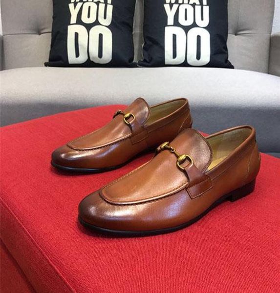 2020 newly men039s quality patent leather shoes zapatos de hombre size 3844 black brown leather soft man dress shoes2414115
2020 newly men039s quality patent leather shoes zapatos de hombre size 3844 black brown leather soft man dress shoes2414115