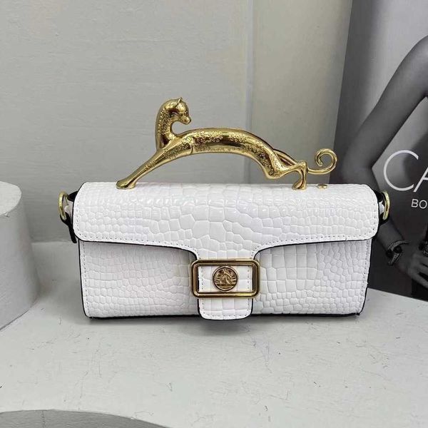 new crocodile pattern handheld bag women's popular shoulder bag fashion crossbody bag women's bag leopard handheld bag 230904
new crocodile pattern handheld bag women's popular shoulder bag fashion crossbody bag women's bag leopard handheld bag 230904
