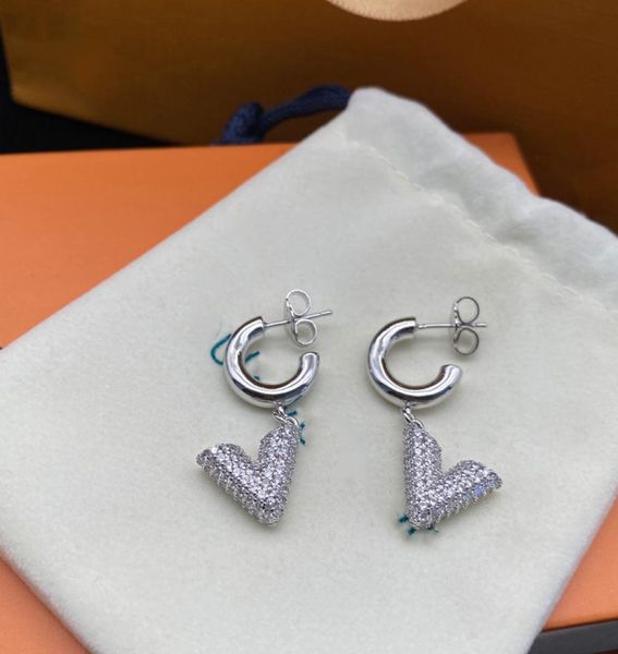 women designer earrings silver color with diamonds earring designers jewelry womens accessories for party letters ear studs d228124496193, Golden;silver
women designer earrings silver color with diamonds earring designers jewelry womens accessories for party letters ear studs d228124496193, Golden;silver