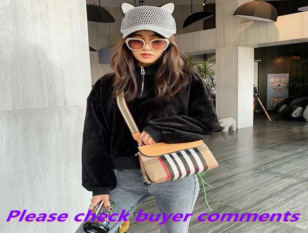 2022 handbag saddle bag quality genuine leather with shoulder strap purse metal pendant shoulder bags women crossbody cowhide hand8444918
2022 handbag saddle bag quality genuine leather with shoulder strap purse metal pendant shoulder bags women crossbody cowhide hand8444918