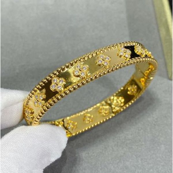 charm bracelets signature bracelet vanclee four-leaf clover star kaleidoscope three-color gold bracelet for womens girls valentine's je, Golden;silver
charm bracelets signature bracelet vanclee four-leaf clover star kaleidoscope three-color gold bracelet for womens girls valentine's je, Golden;silver