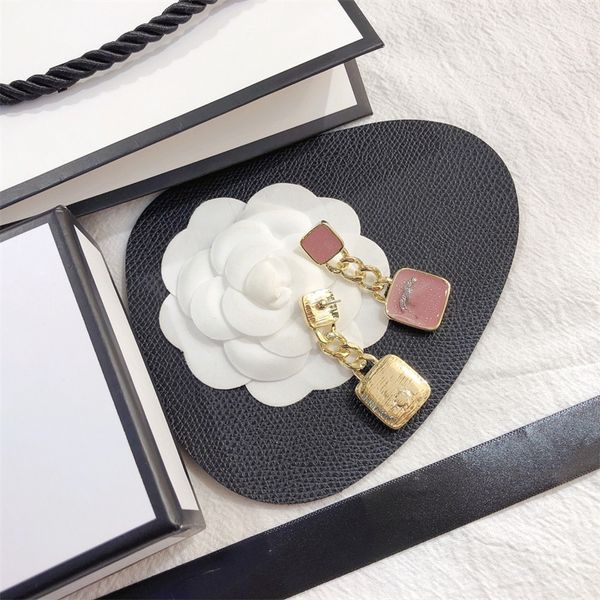 luxury brand designer c letters stud clip earrings 18k gold plated geometric famous womens pendant earrings wedding party jewerlry gifts, Golden;silver
luxury brand designer c letters stud clip earrings 18k gold plated geometric famous womens pendant earrings wedding party jewerlry gifts, Golden;silver