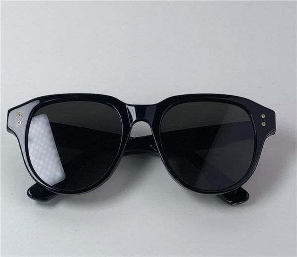 women man square clear glitter frame grey fashion sunglasses for women new with box numd21100294967757, White;black
women man square clear glitter frame grey fashion sunglasses for women new with box numd21100294967757, White;black
