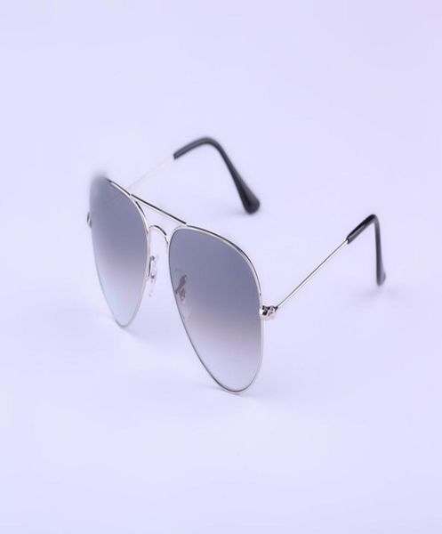 brand designer classic pilot sunglasses for men gradient gray lens sunglasses women retro metal frame glasses gafas oculos de sol 6954801, White;black
brand designer classic pilot sunglasses for men gradient gray lens sunglasses women retro metal frame glasses gafas oculos de sol 6954801, White;black