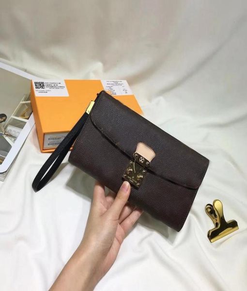 luxury luxurys designers flip buckle letter purses woman fashion clutch monogrames daily wallet card holder purse wit8033610, Red;black
luxury luxurys designers flip buckle letter purses woman fashion clutch monogrames daily wallet card holder purse wit8033610, Red;black