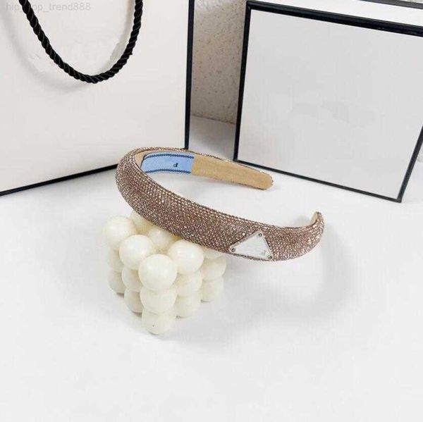 high end womens elastic headbands hairpin famous women brand letter designer inlaid crystal pure cotton hairhoop triangle mark headband hair, Silver
high end womens elastic headbands hairpin famous women brand letter designer inlaid crystal pure cotton hairhoop triangle mark headband hair, Silver