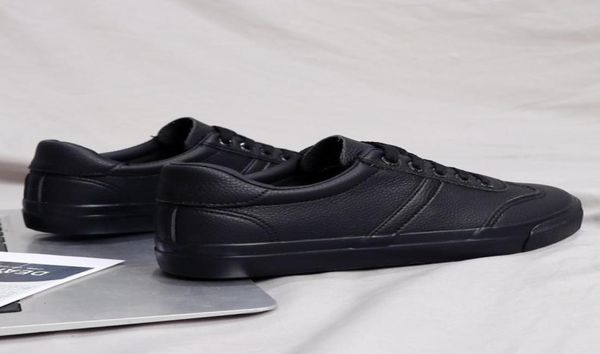 2022 men women casual shoes low cut white black skateboarding classic chaussure homme femme trainers sports sneakers5622218
2022 men women casual shoes low cut white black skateboarding classic chaussure homme femme trainers sports sneakers5622218