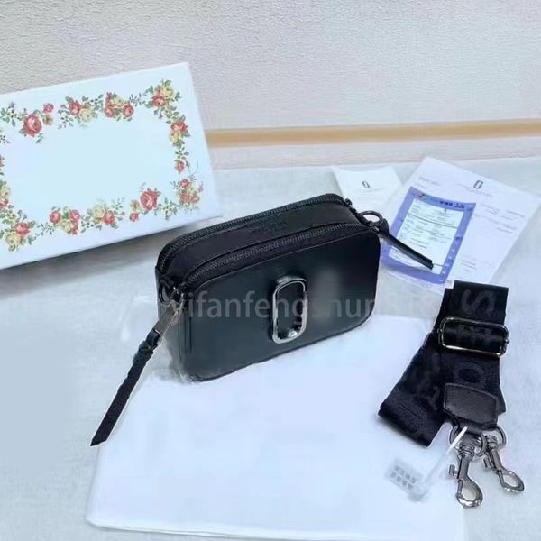 handbag crossbody leather bag designer wallet fashion women's wallet men's and women's signature texture fashion long zipper
handbag crossbody leather bag designer wallet fashion women's wallet men's and women's signature texture fashion long zipper