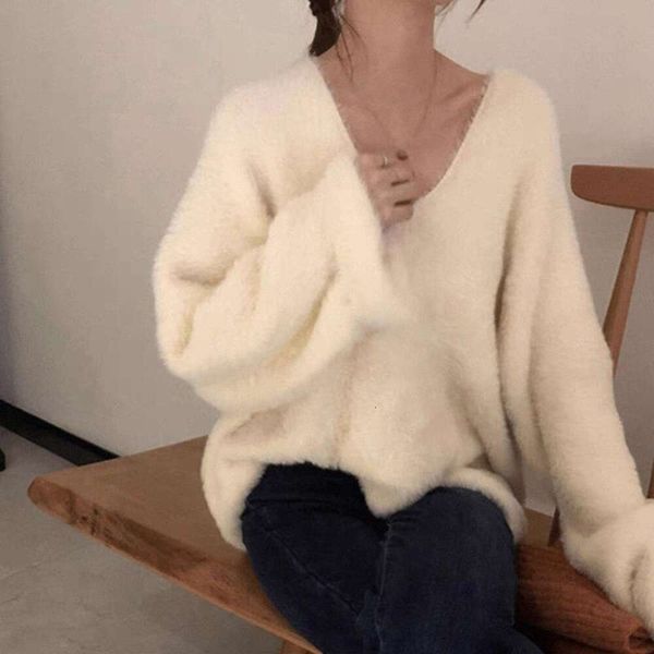 simple and fashionable mink sweaters velvet v neck turtleneck sweater for women, White;black
simple and fashionable mink sweaters velvet v neck turtleneck sweater for women, White;black