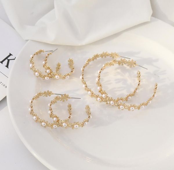 new classic pearl wreath stud earrings fashion women earrings accessories gift8171964, Golden;silver
new classic pearl wreath stud earrings fashion women earrings accessories gift8171964, Golden;silver