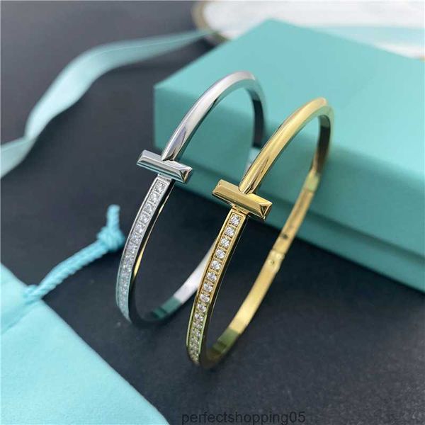 silver plated designer bangle letter t gold rose luxury popular with diamond men women lovers gifts party couples not fade jewelry, Black
silver plated designer bangle letter t gold rose luxury popular with diamond men women lovers gifts party couples not fade jewelry, Black