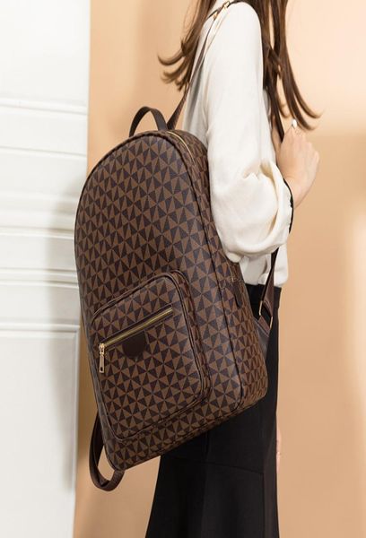 classic designer backpack luxury style women handbag wild college wind printed large capacity multifunction men backpacks designe5654222
classic designer backpack luxury style women handbag wild college wind printed large capacity multifunction men backpacks designe5654222