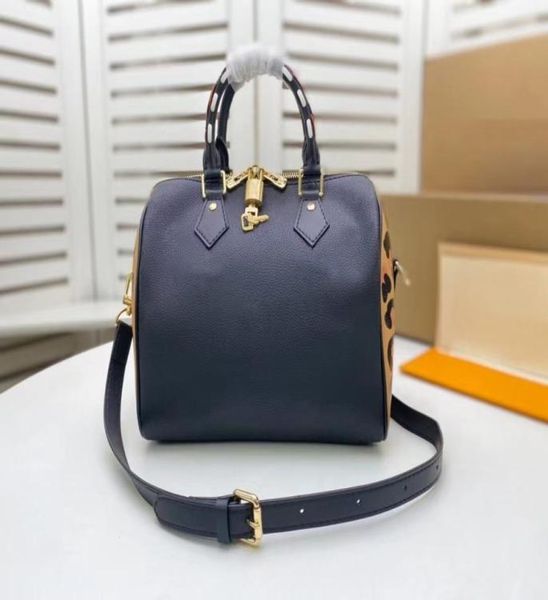 whole speedy banddouliere 25 handbags cross body bags women small embossing genuine leather wild at heart leopard pillow bag m3495939, Red;black
whole speedy banddouliere 25 handbags cross body bags women small embossing genuine leather wild at heart leopard pillow bag m3495939, Red;black