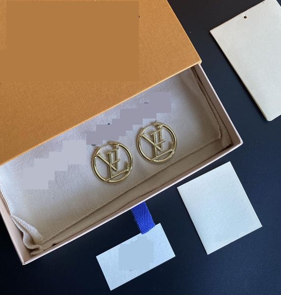 fashion womens big circle simple earrings hoop earring for woman luxurys designers earrings brands gold ear stud1056460, Golden;silver
fashion womens big circle simple earrings hoop earring for woman luxurys designers earrings brands gold ear stud1056460, Golden;silver