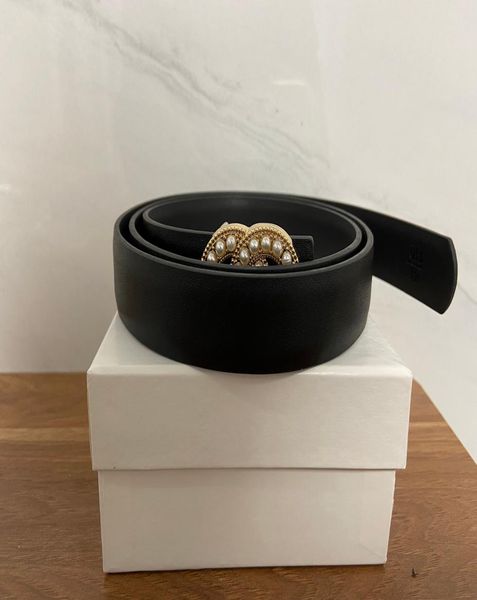 2021 classic selling 1 c belts whole women belt pearl metal buckle for mens womes width is 23cm with bo9755524, Blue;purple
2021 classic selling 1 c belts whole women belt pearl metal buckle for mens womes width is 23cm with bo9755524, Blue;purple