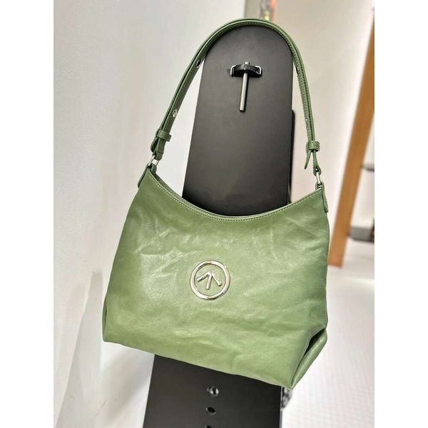 grotto gele hobo arrow bag new black stone plant tanned pleated bag moon teeth axillary tote bag single shoulder crossbody girl
grotto gele hobo arrow bag new black stone plant tanned pleated bag moon teeth axillary tote bag single shoulder crossbody girl