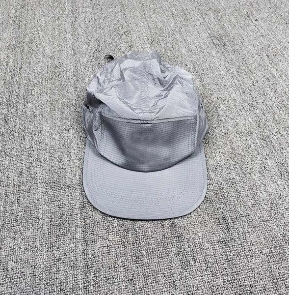 stone pirates 19ss polychromatic metal nylon flat and flat brim hat reflective pleated washed fabric3169117, Blue;gray
stone pirates 19ss polychromatic metal nylon flat and flat brim hat reflective pleated washed fabric3169117, Blue;gray