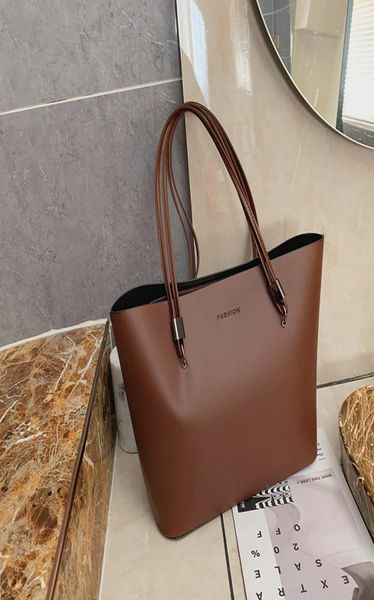 2021 new trendy highcapacity textured gas tote bag college students class bag2994725, Black;red
2021 new trendy highcapacity textured gas tote bag college students class bag2994725, Black;red