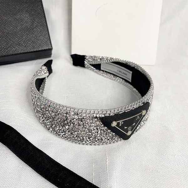 korean style hair clips fashion diamond hair band designer simple and versatile headwear daily life face wash accessories family couple gift, Golden;silver
korean style hair clips fashion diamond hair band designer simple and versatile headwear daily life face wash accessories family couple gift, Golden;silver