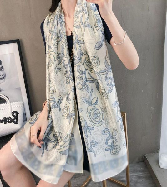 luxury designers italy brand jacquard twill silk scarf for women designer scarves high quatity knit scarfs letters classic head sh6985293, Blue;gray
luxury designers italy brand jacquard twill silk scarf for women designer scarves high quatity knit scarfs letters classic head sh6985293, Blue;gray
