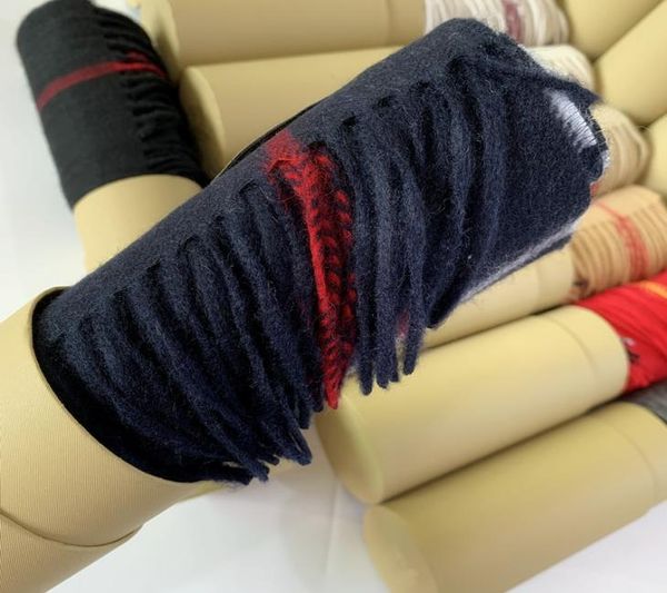 with round tube box 2021 winter 100 cashmere scarf classic check scarfs women men pashmina shawls and scarves4262427, Blue;gray
with round tube box 2021 winter 100 cashmere scarf classic check scarfs women men pashmina shawls and scarves4262427, Blue;gray