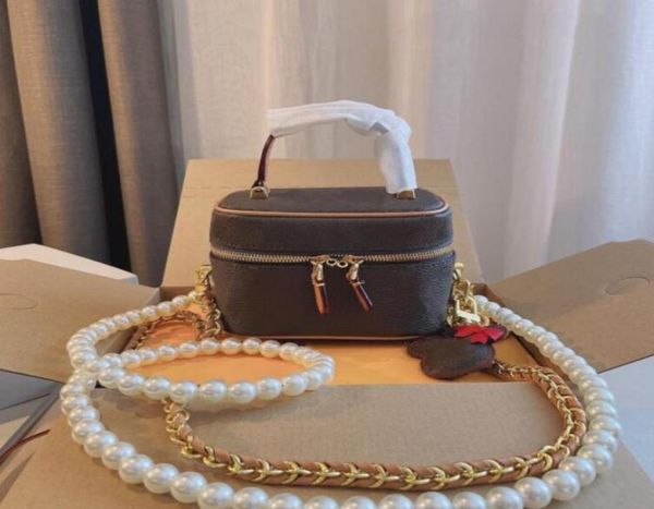designers luxurys brand cosmetic bag mini special double straps women shoulder bags fashion girls makeup crossbody3189199
designers luxurys brand cosmetic bag mini special double straps women shoulder bags fashion girls makeup crossbody3189199