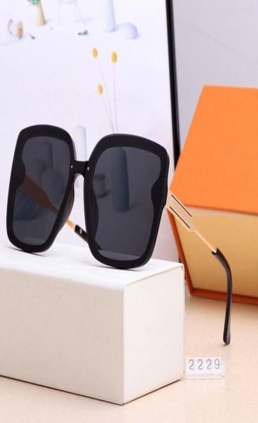 2021 brand designer sunglasses male and female polarized large frame square outdoor fashion glasses suitable for shopp8148929, White;black
2021 brand designer sunglasses male and female polarized large frame square outdoor fashion glasses suitable for shopp8148929, White;black