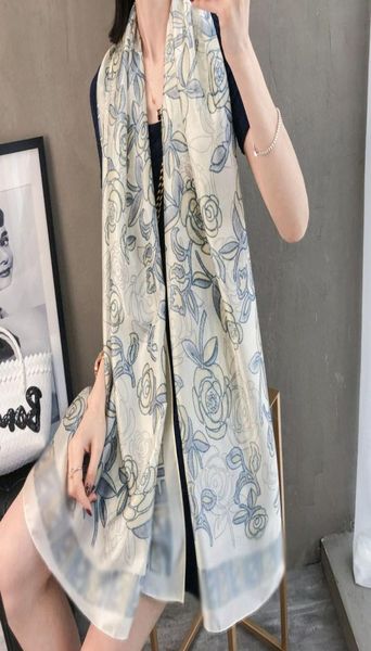 luxury designers italy brand jacquard twill silk scarf for women designer scarves high quatity knit scarfs letters classic head sh7049222, Blue;gray
luxury designers italy brand jacquard twill silk scarf for women designer scarves high quatity knit scarfs letters classic head sh7049222, Blue;gray