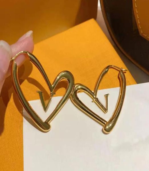 designer luxury fashion 18k gold hoop earrings lady women party ear studs wedding lovers gift engagement jewelry with box3363481, Golden;silver
designer luxury fashion 18k gold hoop earrings lady women party ear studs wedding lovers gift engagement jewelry with box3363481, Golden;silver